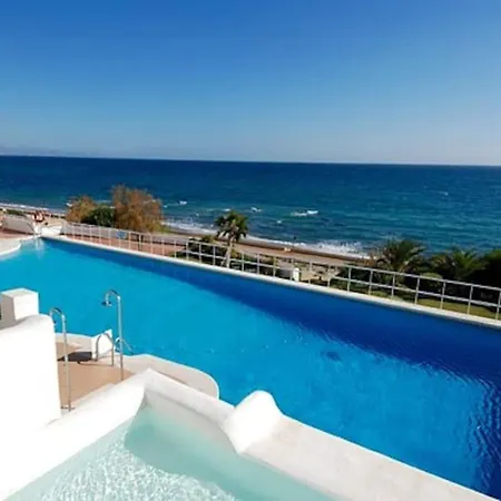 Primera Linea Gran Terraza Frontal Al Mar Ideal Familias * Estepona